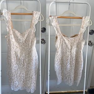 Aakaa floral lace dress